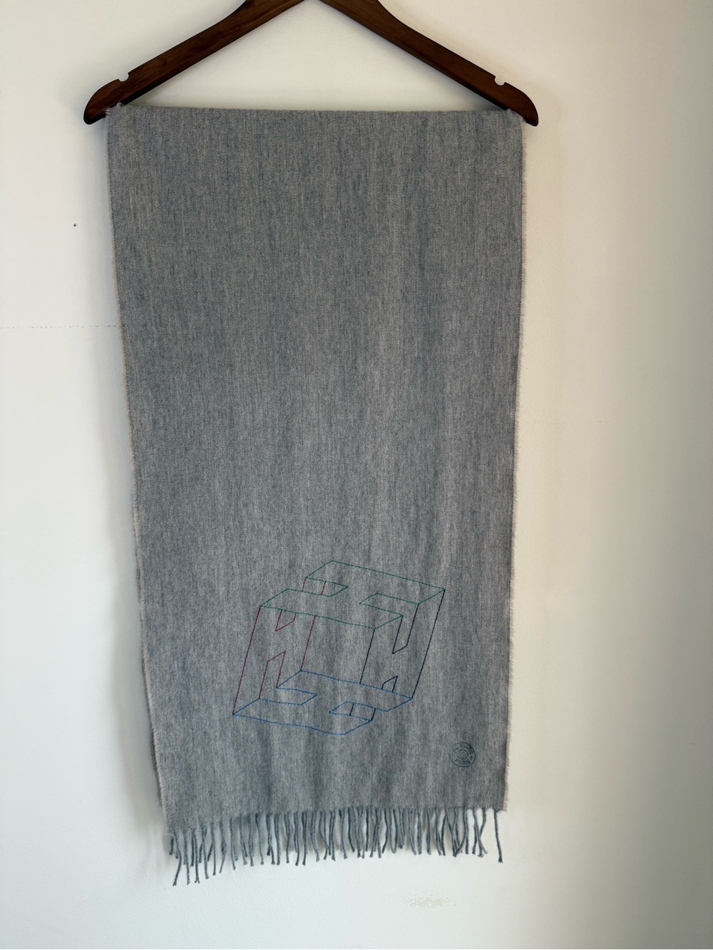 Hermes Gray H Perpetuel Cashmere Scarf with Subtle Multicolor Stitching - Picture 1 of 6